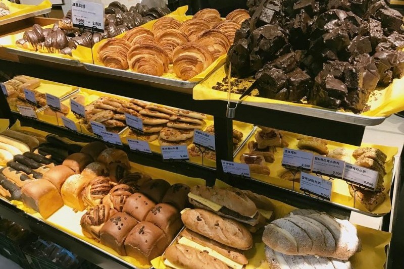 JEAN BOULANGERIE (12/12)