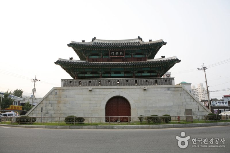南顧門（羅州邑城南門）（남고문（나주읍성 남문）） (1/6)