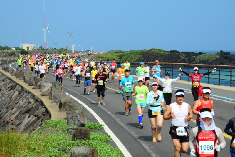 済州国際観光マラソン大会（제주국제관광마라톤축제） (6/13)