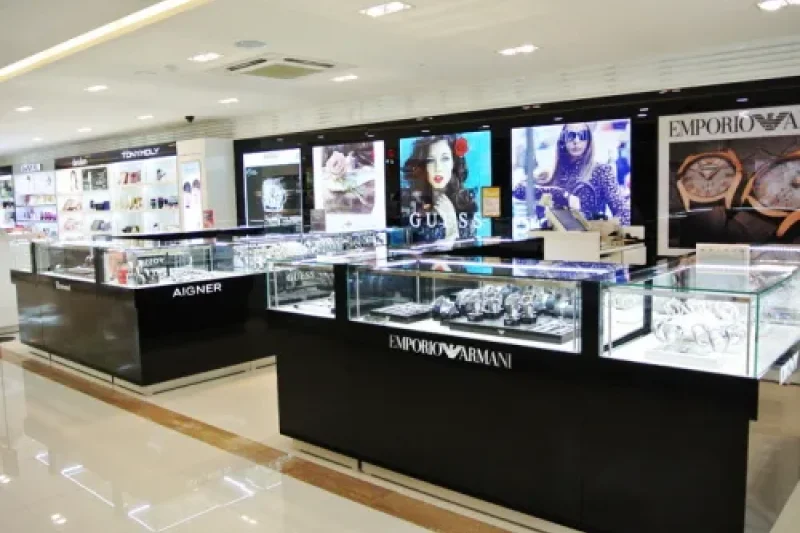 信友免税店 (1/4)