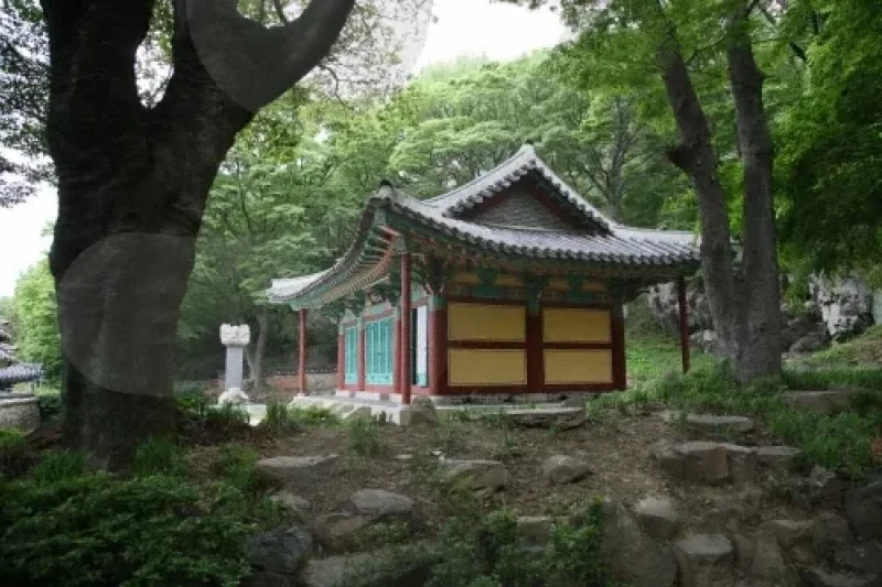 麗水忠愍祠 (2/7)