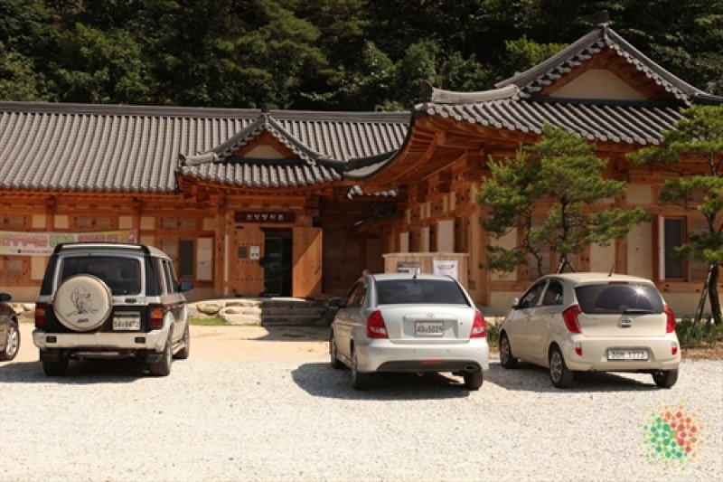 明岩山菜健康村 (2/4)