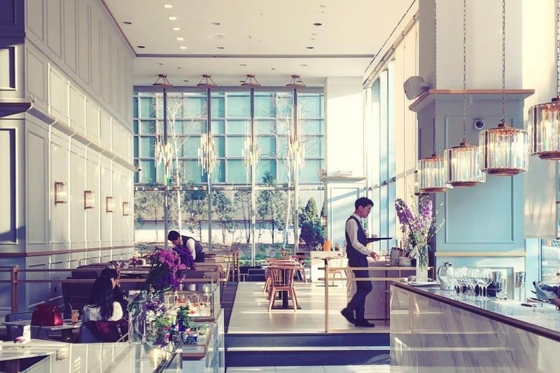 BOVER LOUNGE (10/12)