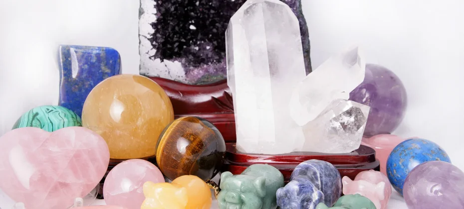 玉ちゃんの水晶社(小公地下道商街65号) CRYSTAL SPECIALTY STORE (37/51)