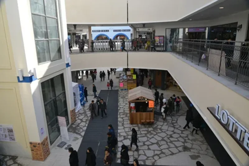 ロッテプレミアムアウトレット東釜山店 (3/4)