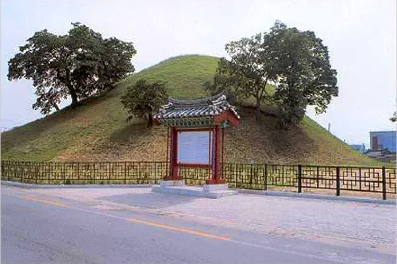 鳳凰台（慶州）（봉황대 (1/1)