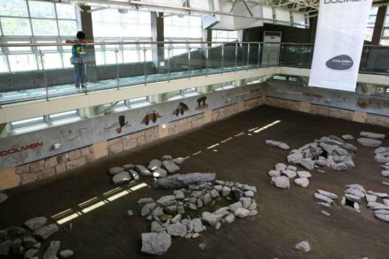 和順支石墓群遺跡[ユネスコ世界文化遺産] (5/14)