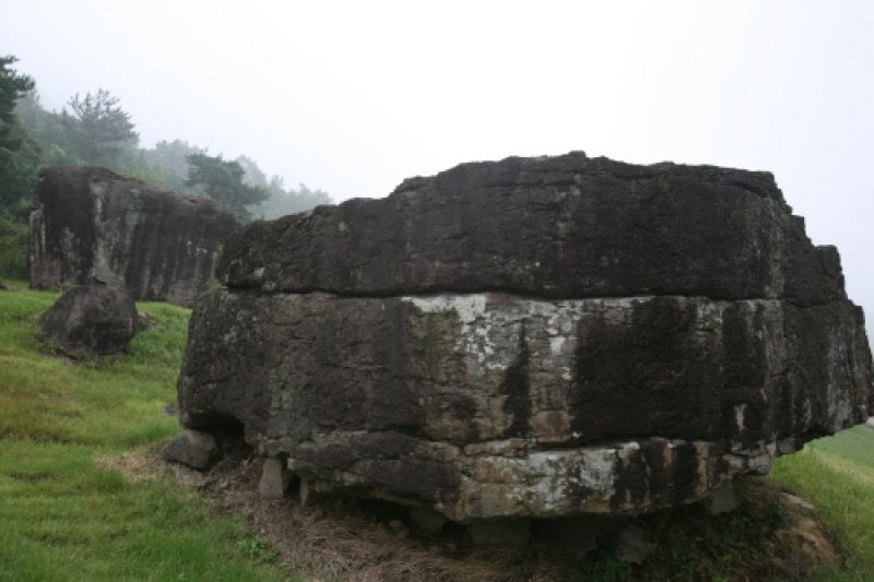 和順支石墓群遺跡[ユネスコ世界文化遺産] (7/14)