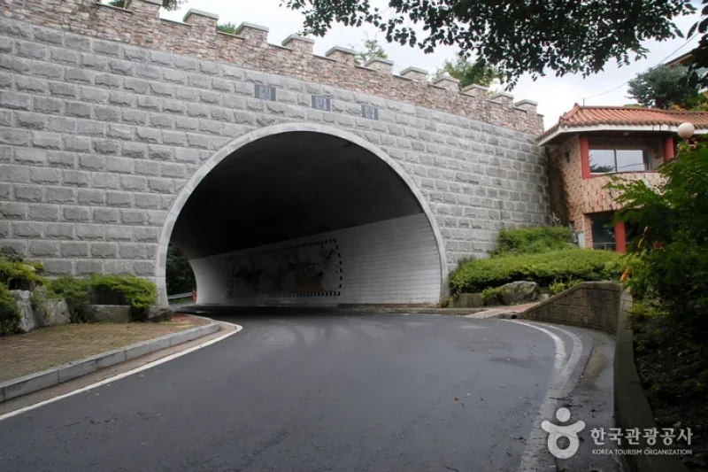 七甲山道立公園 (3/8)