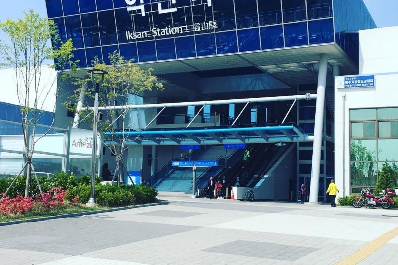 益山駅 (1/2)