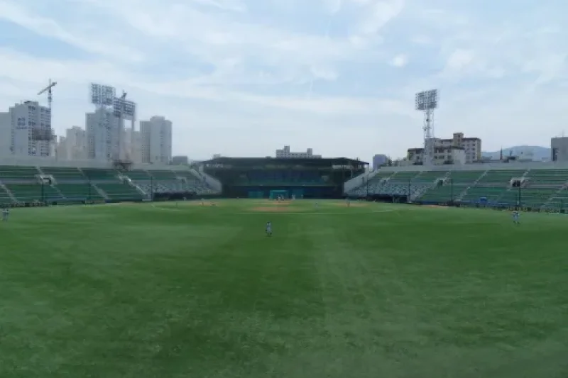 大邱市民運動場（野球場）（대구시민운동장 (1/10)