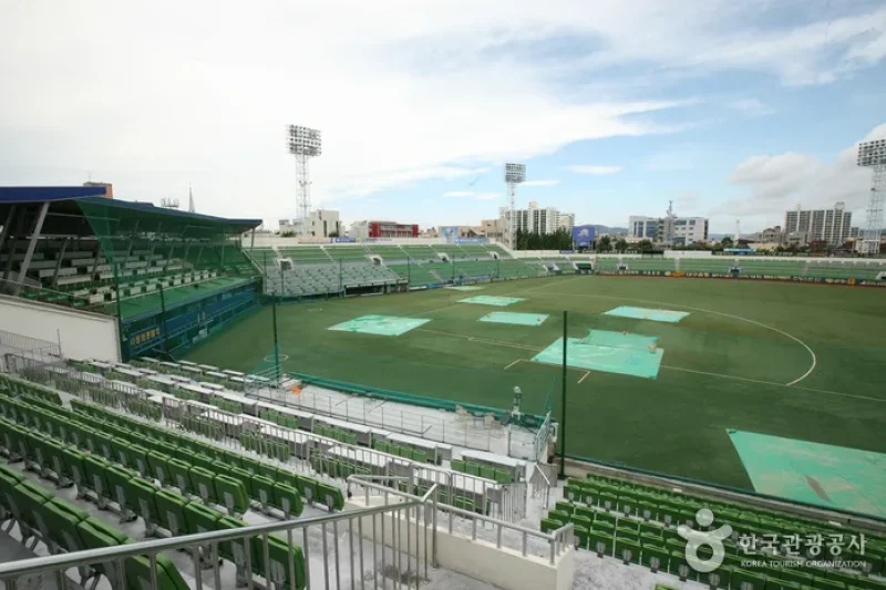 大邱市民運動場（野球場）（대구시민운동장 (4/10)