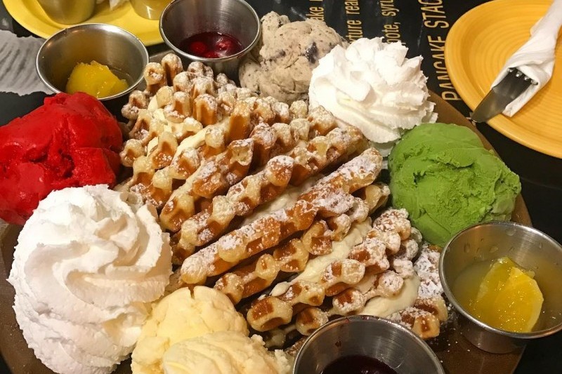 Butter Finger Pancakes（江南駅店） (1/14)