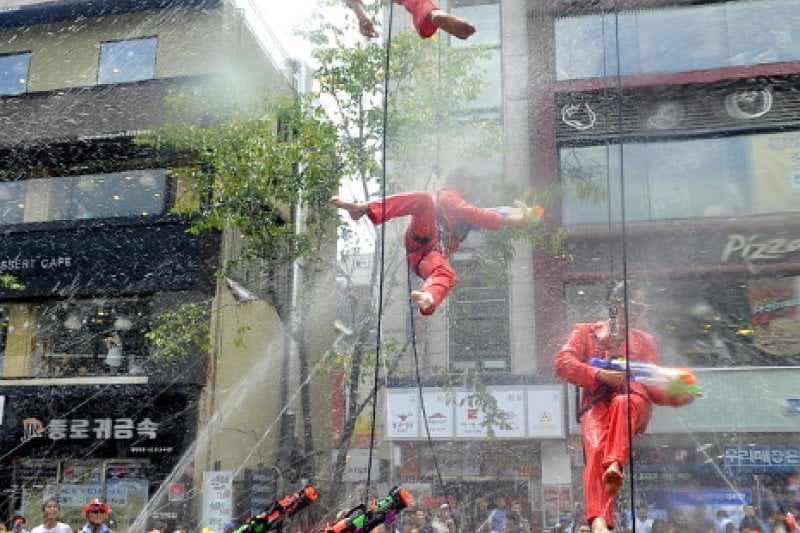 水鉄砲祭り (8/23)
