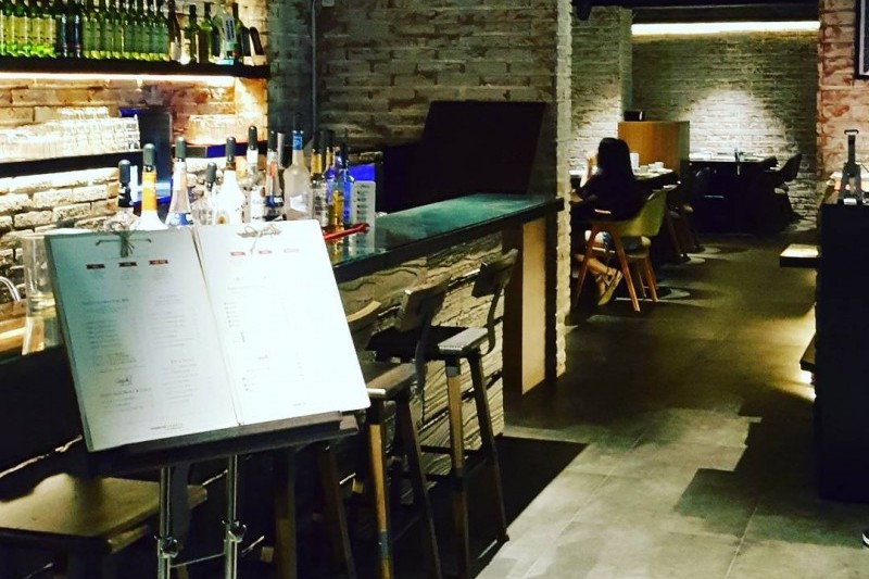 河南テジチッ 梨泰院店 Dining Bar (8/10)
