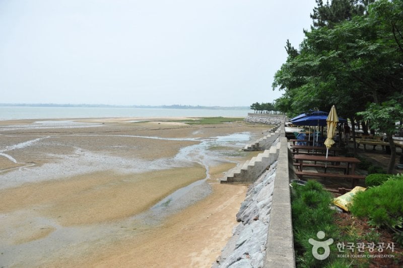 トンモリ海水浴場 (6/6)