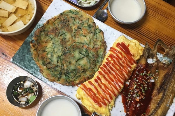 11月：焼酒一杯に癒される東仁川のサワラ通り(サワラ通りの周りは開かれた地上博物館)