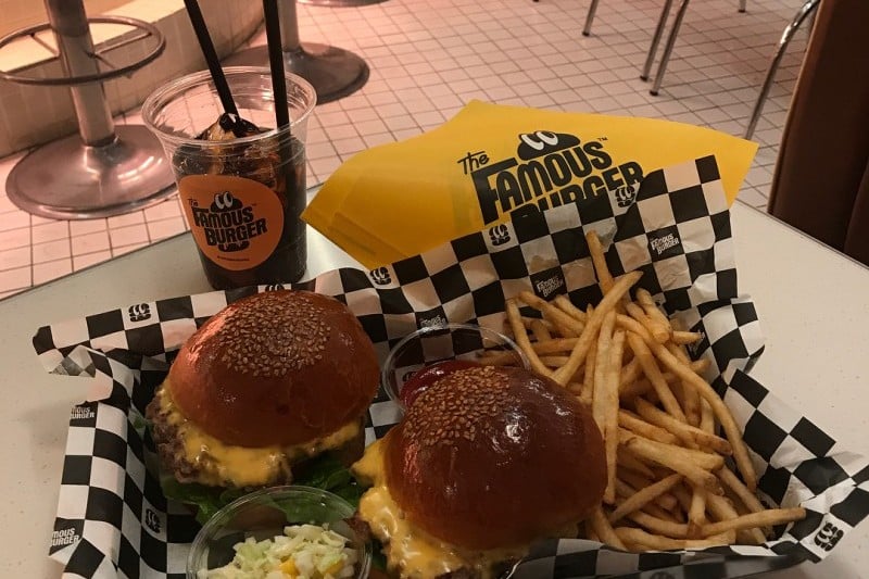THE FAMOUS BURGER (14/15)