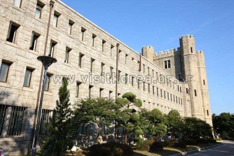 ソウル 高麗大学校中央図書館（서울 고려대학교 중앙도서관） (2/14)