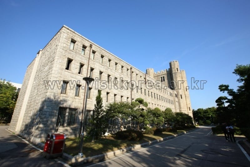 ソウル 高麗大学校中央図書館（서울 고려대학교 중앙도서관） (3/14)
