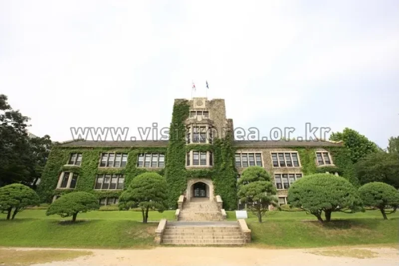 ソウル 延世大学校 アンダーウッド館（서울 연세대학교 언더우드관） (10/12)
