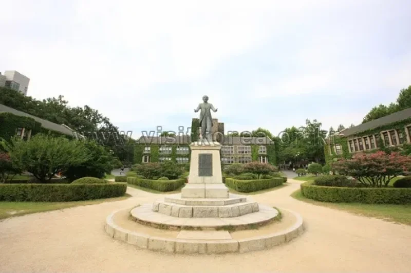 ソウル 延世大学校 アンダーウッド館（서울 연세대학교 언더우드관） (12/12)