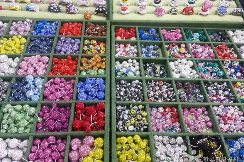 南大門アクセサリー商店街（남대문 액세사리상가） (7/13)