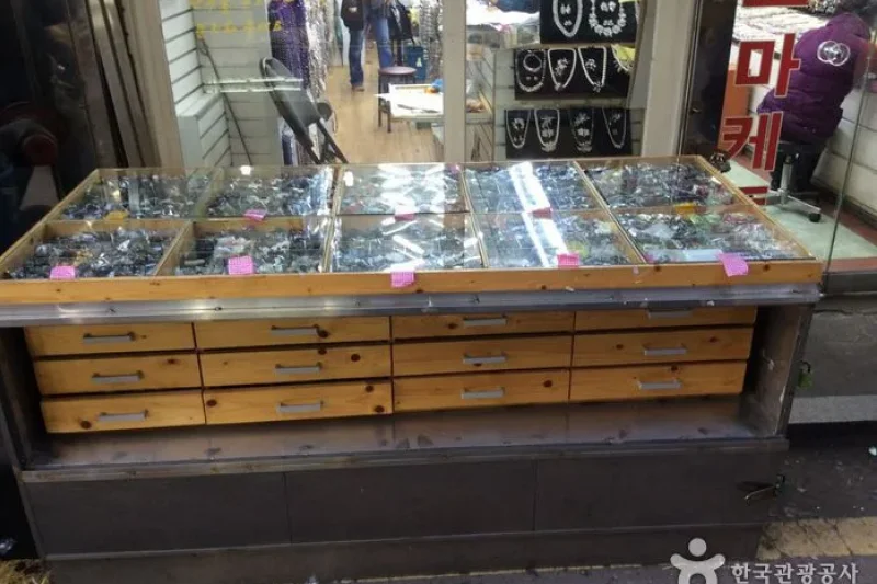 南大門アクセサリー商店街（남대문 액세사리상가） (12/13)