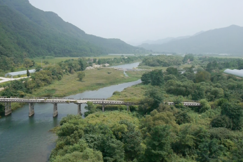 DMZ生態平和公園（DMZ 생태평화공원） (3/8)