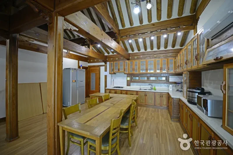 韓屋体験村サルリムチェ[韓国観光品質認証]（한옥체험마을살림채[한국관광품질인증/Korea Quality]） (5/6)