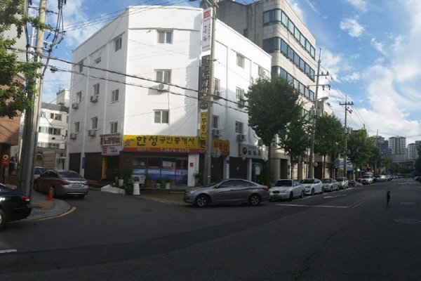 ツアーイン ハルミ ゲストハウス[韓国観光品質認証]（투어인하루미 게스트하우스[한국관광품질인증/Korea Quality]）