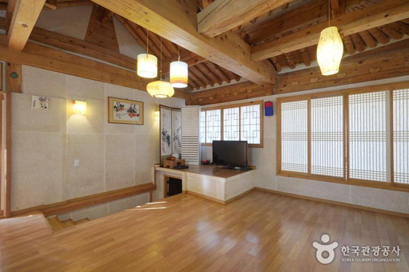 木と鳥[韓国観光品質認証]（나무와 새[한국관광품질인증/Korea Quality]） (11/30)