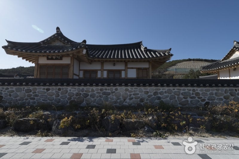 望祥オートキャンピングリゾート[韓国観光品質認証]（망상오토캠핑리조트 [한국관광품질인증/Korea Quality]） (1/10)