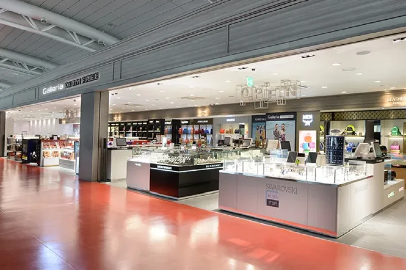済州国際空港ギャラリア免税店 (1/4)