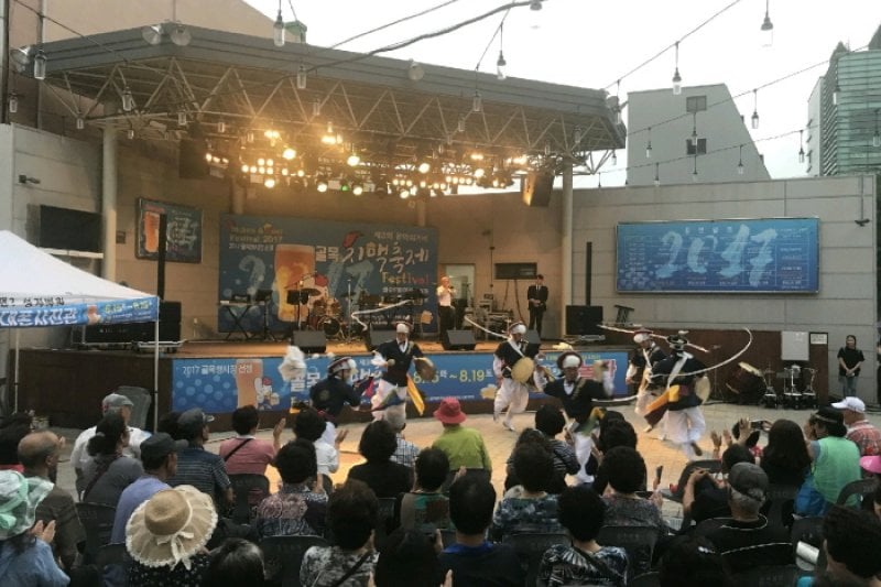 文化の通り チメク祭り（문화의거리 치맥축제） (1/6)
