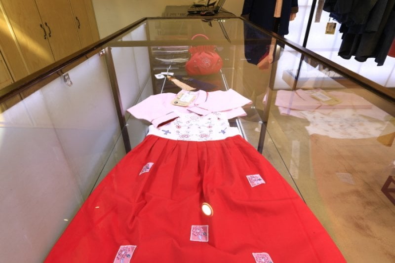 チルギョンイ（三清店）[韓国観光品質認証]（질경이(삼청점)[한국관광품질인증/Korea Quality]） (15/26)