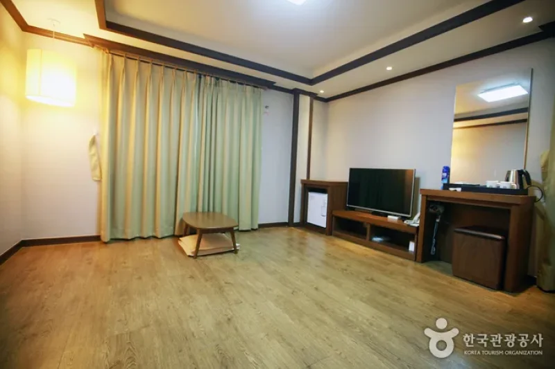 梨花ホテル[韓国観光品質認証]（이화호텔[한국관광품질인증제/ Korea Quality]） (10/15)