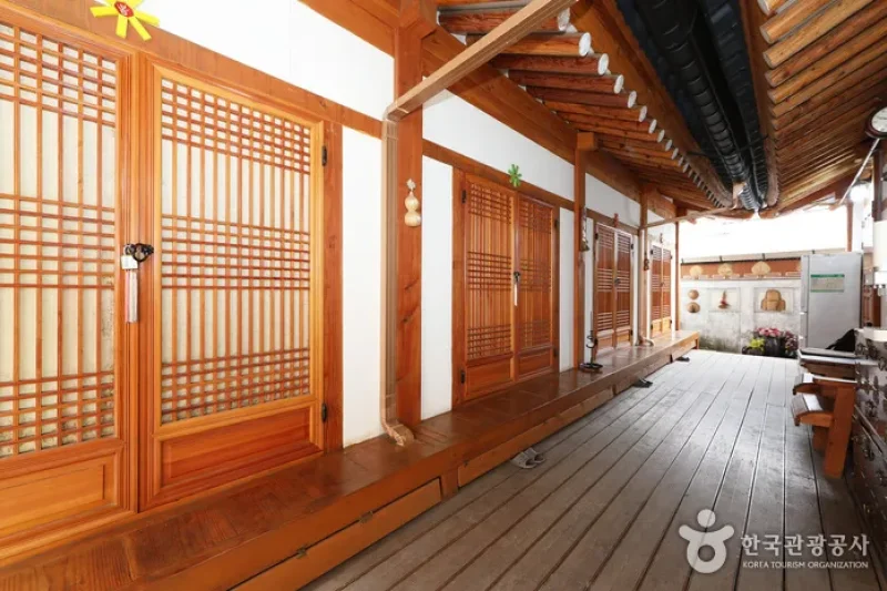 旅行家[韓国観光品質認証]（여행가[한국관광품질인증제/ Korea Quality]） (10/21)