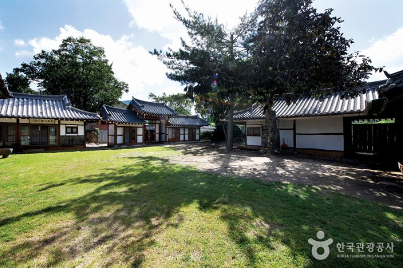 智異山韓屋村[韓国観光品質認証]（지리산한옥마을[한국관광품질인증/Korea Quality]） (7/27)