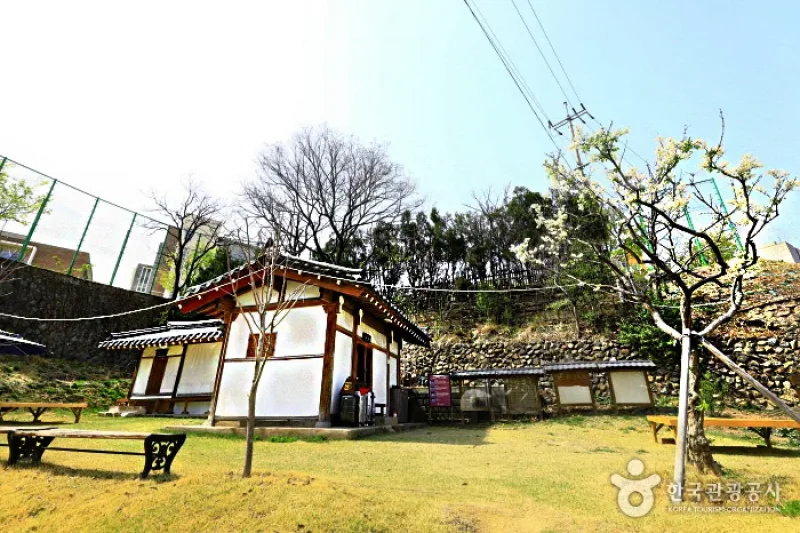 亀巌書院（大邱伝統文化センター）[韓国観光品質認証]（구암서원(대구전통문화센터)[한국관광품질인증/Korea Quality]） (6/33)