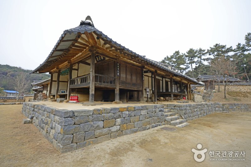 論山 白日軒宗宅[韓国観光品質認証]（논산 백일헌 종택[한국관광품질인증제/ Korea Quality]） (1/13)
