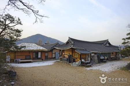 豊徳古宅[韓国観光品質認証]（풍덕고택[한국관광품질인증제/ Korea Quality]）