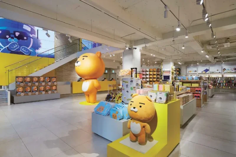 KAKAO FRIENDS江南フラッグシップストア (2/2)
