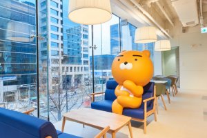 KAKAO FRIENDS弘大フラッグシップストア
