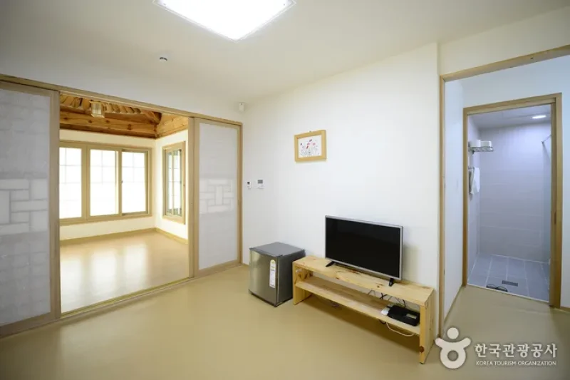 江陵烏竹韓屋村[韓国観光品質認証]（강릉오죽한옥마을[한국관광품질인증제/ Korea Quality]） (4/13)