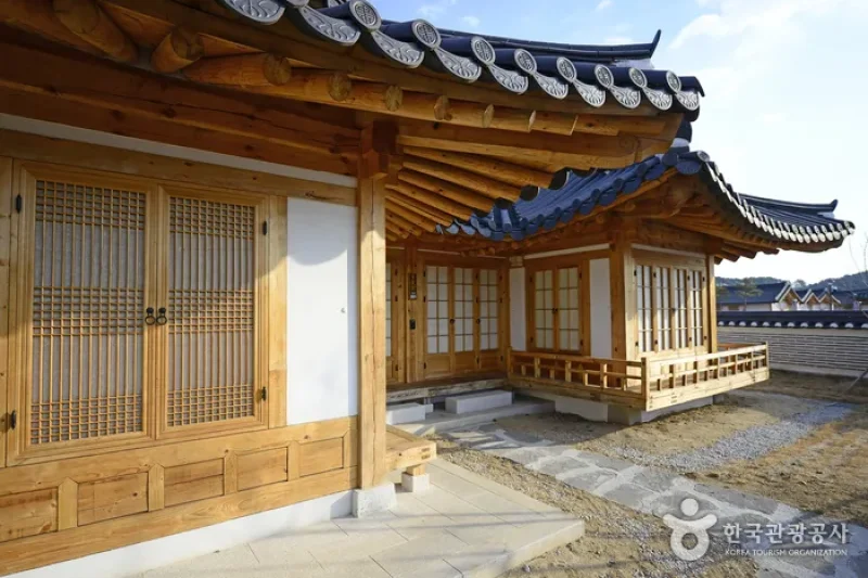 江陵烏竹韓屋村[韓国観光品質認証]（강릉오죽한옥마을[한국관광품질인증제/ Korea Quality]） (5/13)
