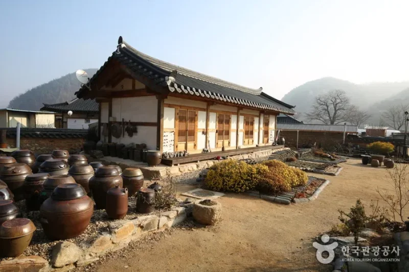 チョンウォン古宅[韓国観光品質認証]（청원고택[한국관광품질인증제/ Korea Quality]） (1/12)