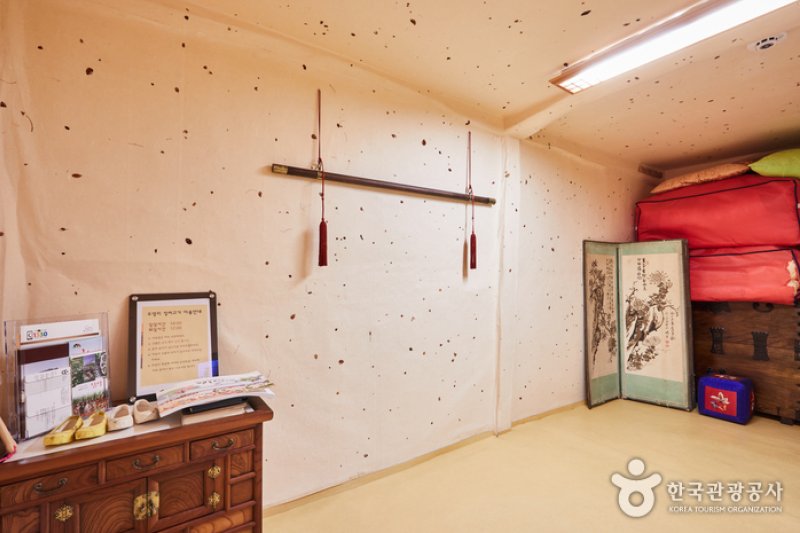 牛鳴里 鄭氏古家（孝里宅）[韓国観光品質認証]（우명리 정씨고가(효리댁)[한국관광품질인증/Korea Quality]） (8/13)