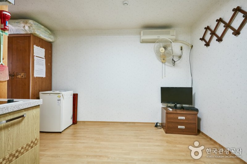 気前がいい甕器宅[韓国観光品質認証]（인심좋은웅기댁[한국관광품질인증제/ Korea Quality]） (1/10)