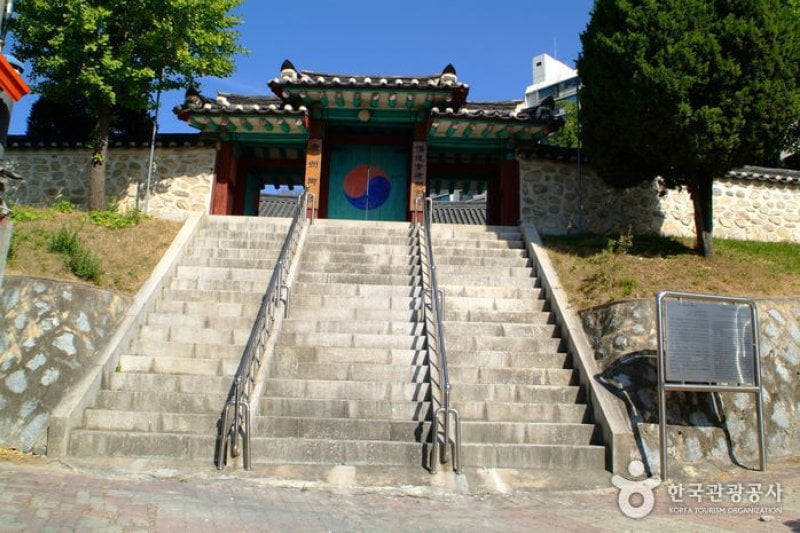 原州郷校（원주향교） (2/2)